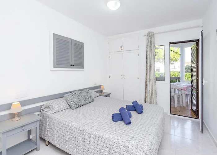 Apto Familiar Frente A Cala Cala en Forcat